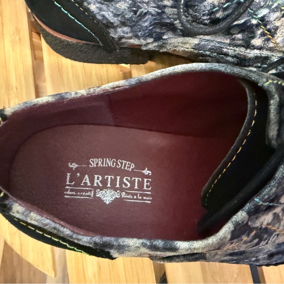 Stylish Black and Gray Women’s Oxford Shoes - Picture 4 of 4